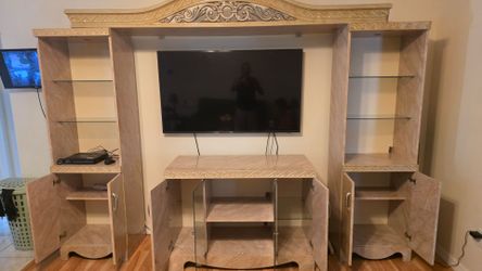Wall Unit