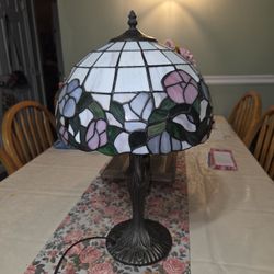 Tiffany Style Lamp