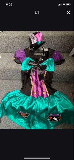 Mad Hatter Halloween Costume with Mini Hat