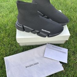 BLACK BALENCIAGAS 