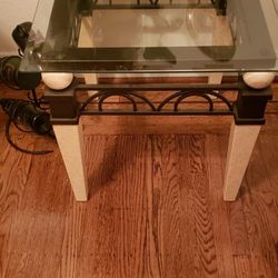 3 piece table set Coffee & 2 end tables