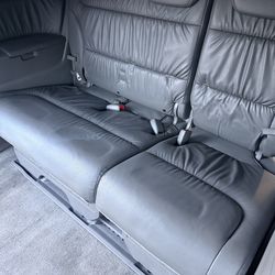 Odyssey 2008 third row seats