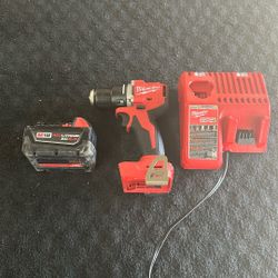 Milwaukee Drill Driver/ 5.0 Battery/and Charger