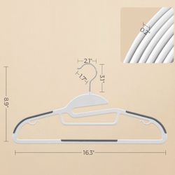 SONGMICS Coat Hangers Heavy-Duty Plastic Suit Hangers S-Shaped Opening Set of 50 - Cloud White / Gray