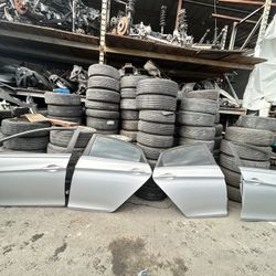 2011-2013 Hyundai Sonata Left Diver Door Right Passenger Door