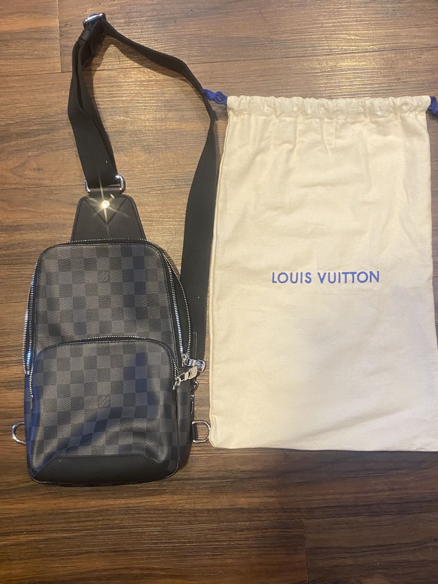 Men’s Louis Vuitton Sling Bag
