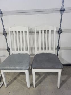 Set of 6 oak dining chairs