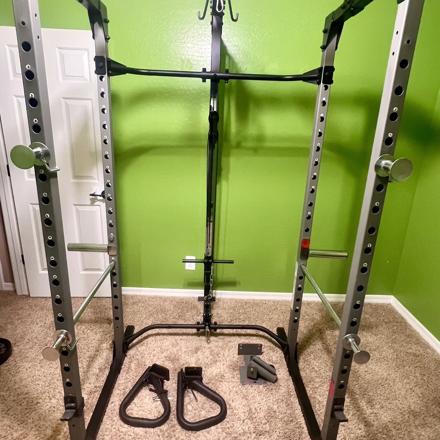 Fitness Reality Power Cage With Lat Pull Down And Low Bar