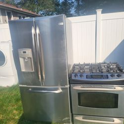 Stove And Fridge 