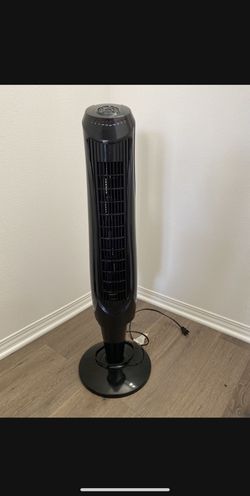 Intertek 40 in Oscillating Tower Fan with Remote