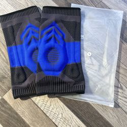 Blue & Black Knee Compression Sleeves (Pair) – New