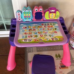 V Tech Activity Desk 