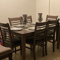 Dinner Table Set