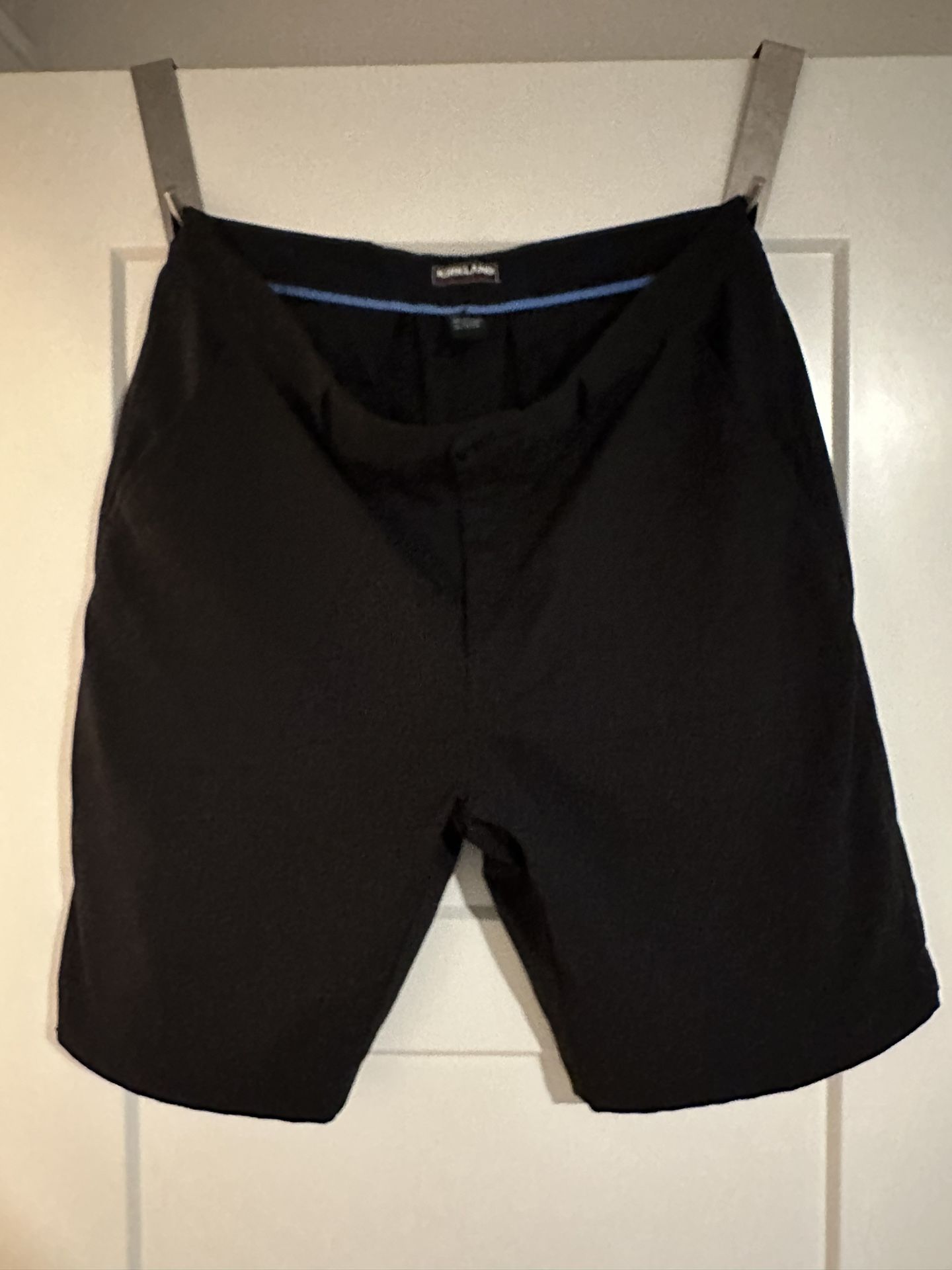 Kirkland Size 36 Black Golf Shorts