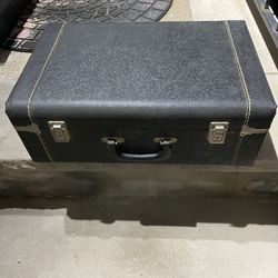 Hard Case With Locking Key 