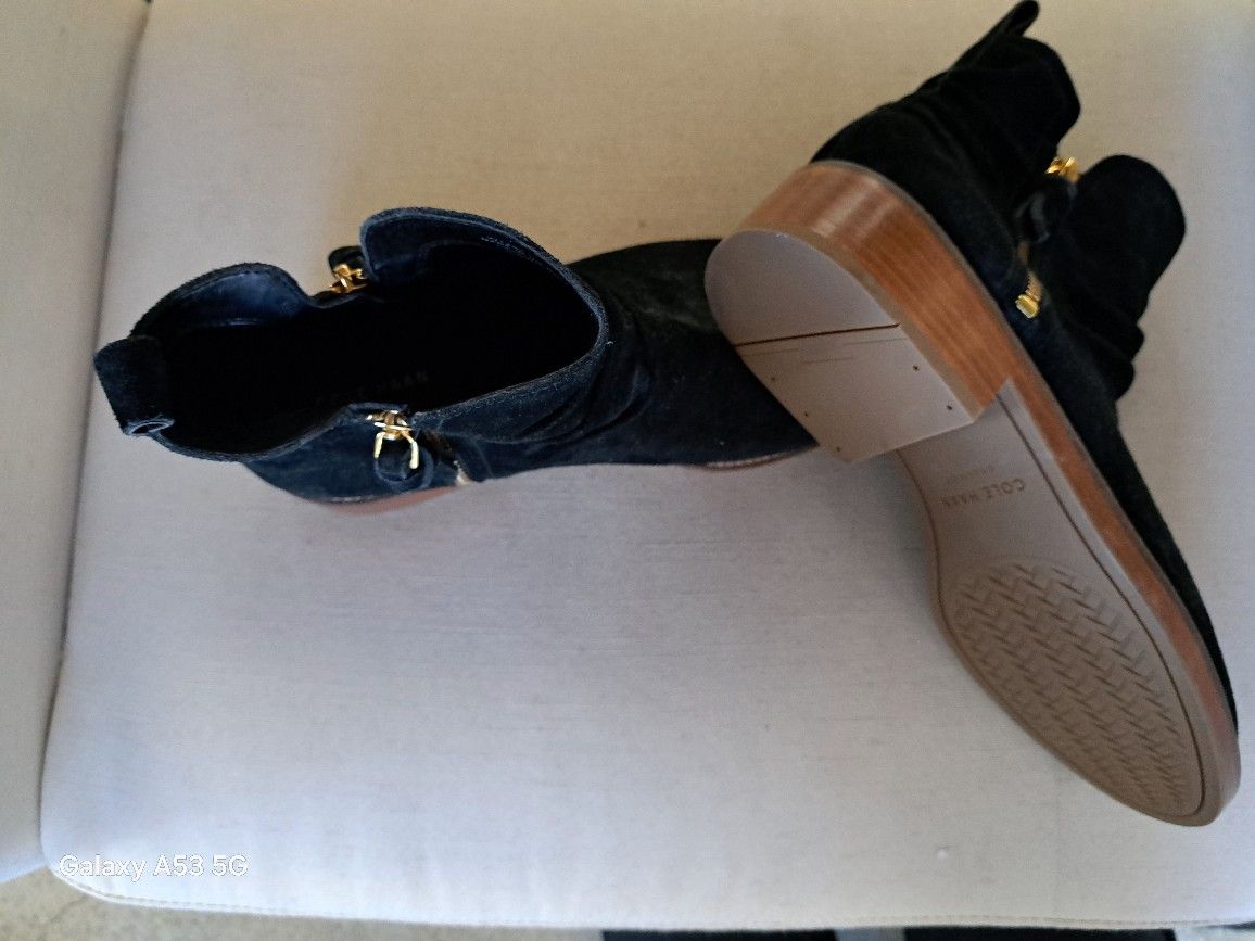 Haan Grand 360 Womens Black Suede Leather Ankle Boots