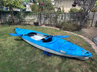 Pelican Sit-In Kayak with Paddle