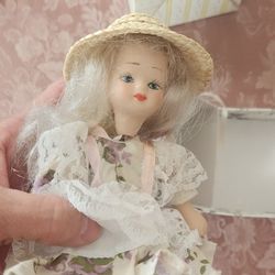 Seymour Mann Porcelain Doll – Connoisseur Collection w/ Box & Certificate