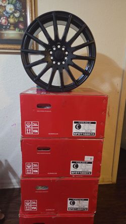 Velox Sterling SF 18x8.0 Matte Black Wheels