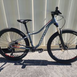 Cannondale Scarlet XS Women's MTB