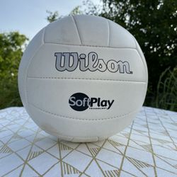 WILSON Softplay Volleyball - Official Size