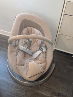 Nuna LEAF Grow Baby Seat/Swing