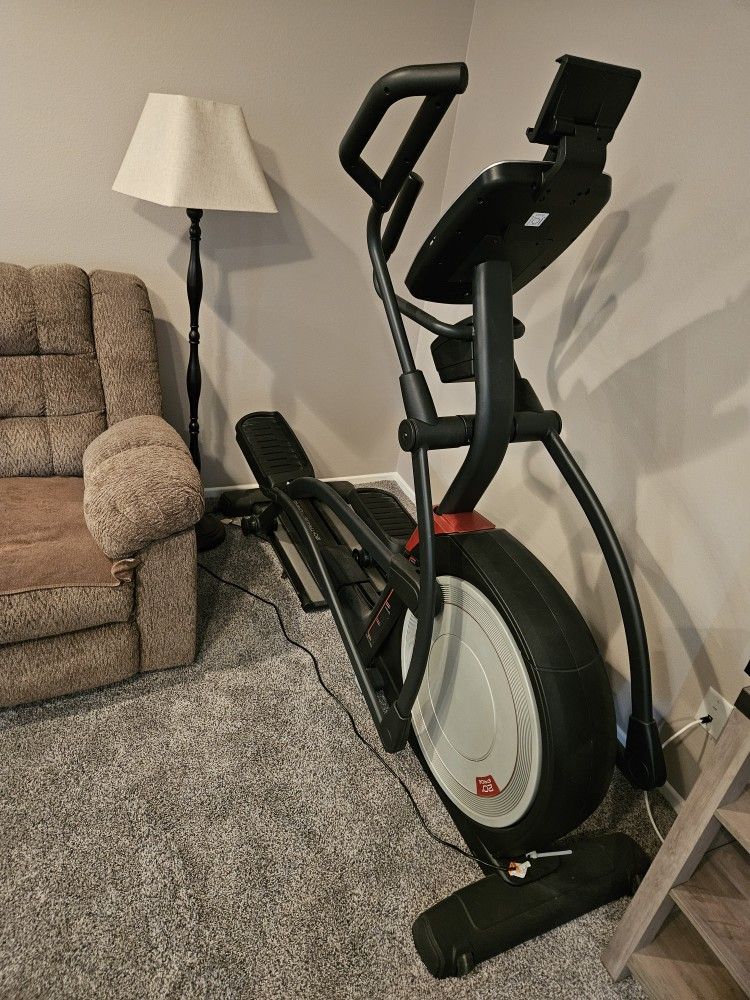 Nordic Track Eliptical