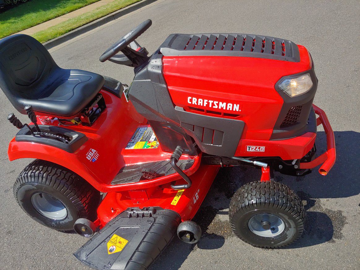 2019 Craftsman riding lawn mower tractor like men only 7 hours