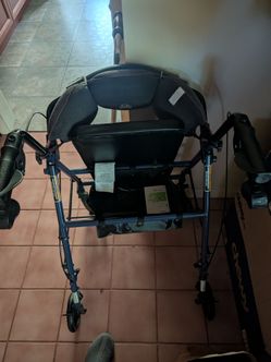 Drive Medical Rollator Walker with Seat
