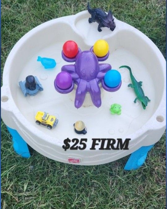 Water Table W Toys READ DESCRIPTION