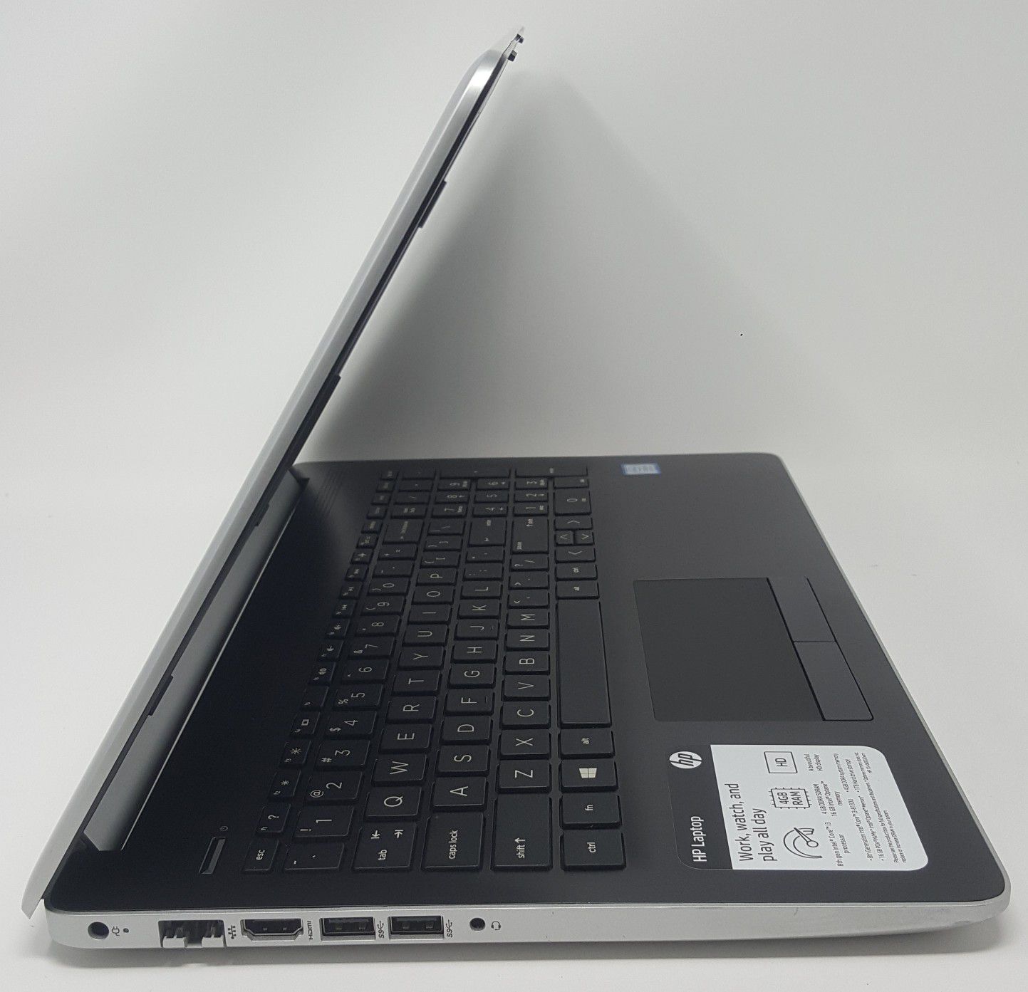 HP 15-da0032wm Laptop 15.6", i3-8130U 2.2GHz, 4GB, 16GB+1TB HDD Win 10H | Silver
