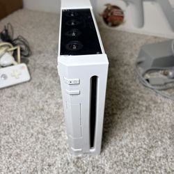 Wii Console And Bundle