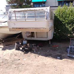 Fair Free Fifth Wheel Trailer For Free On Fontana CA On Foothill Blvd And Mulberry Ave 