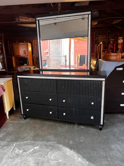 LONG DRESSER WITH MIRROR ✅✅