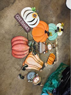 Outdoor Halloween/Thanksgiving signs