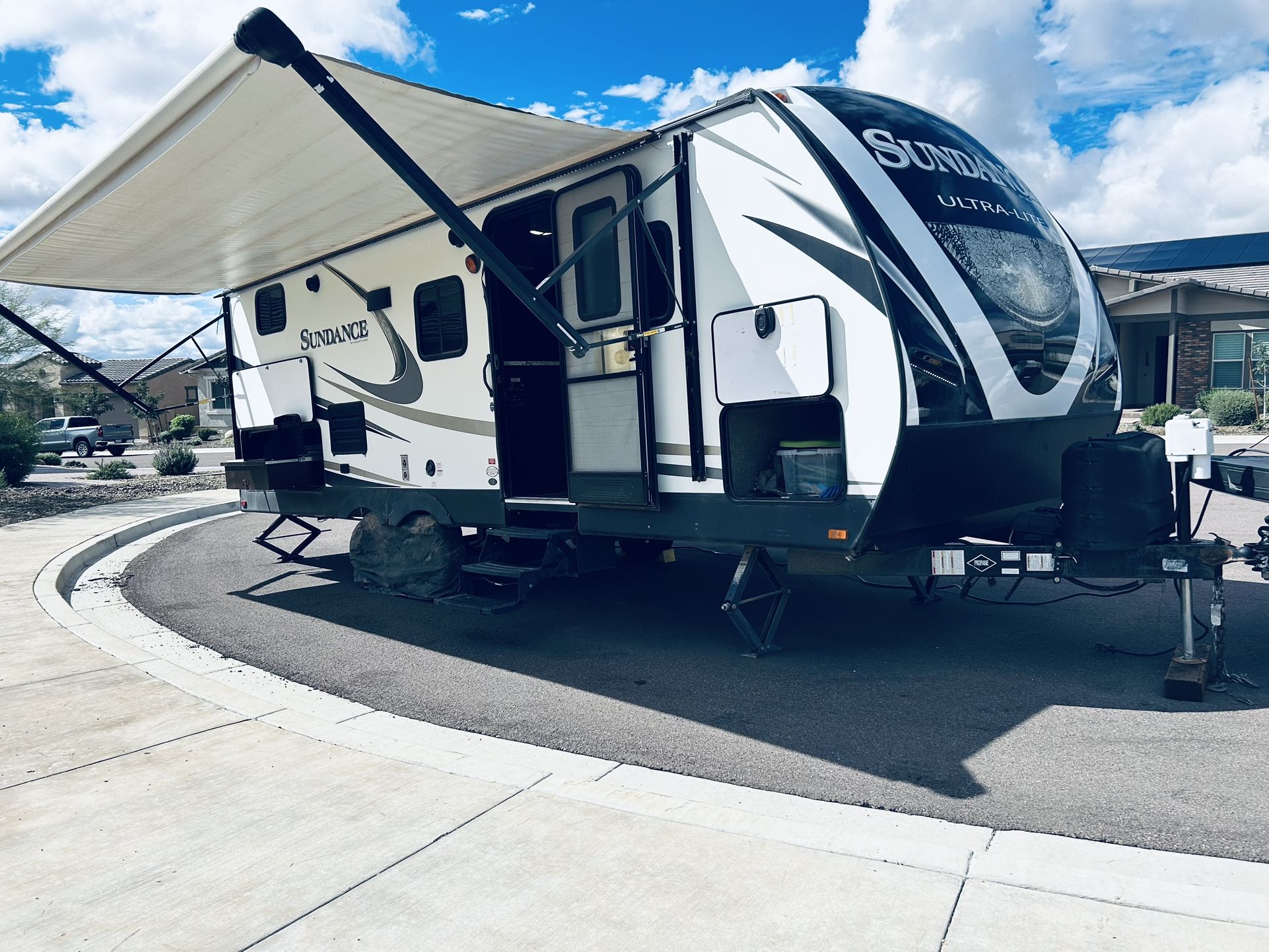 2018 Heartland Sundance M–241BH