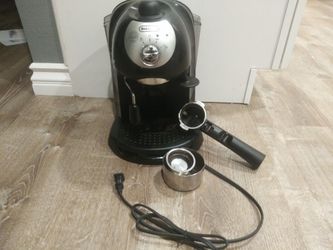Delonghi Expresso Machine
