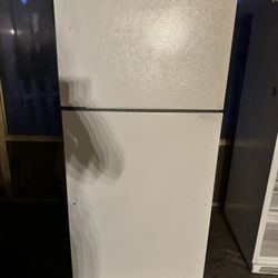 Kenmore Refrigerator 