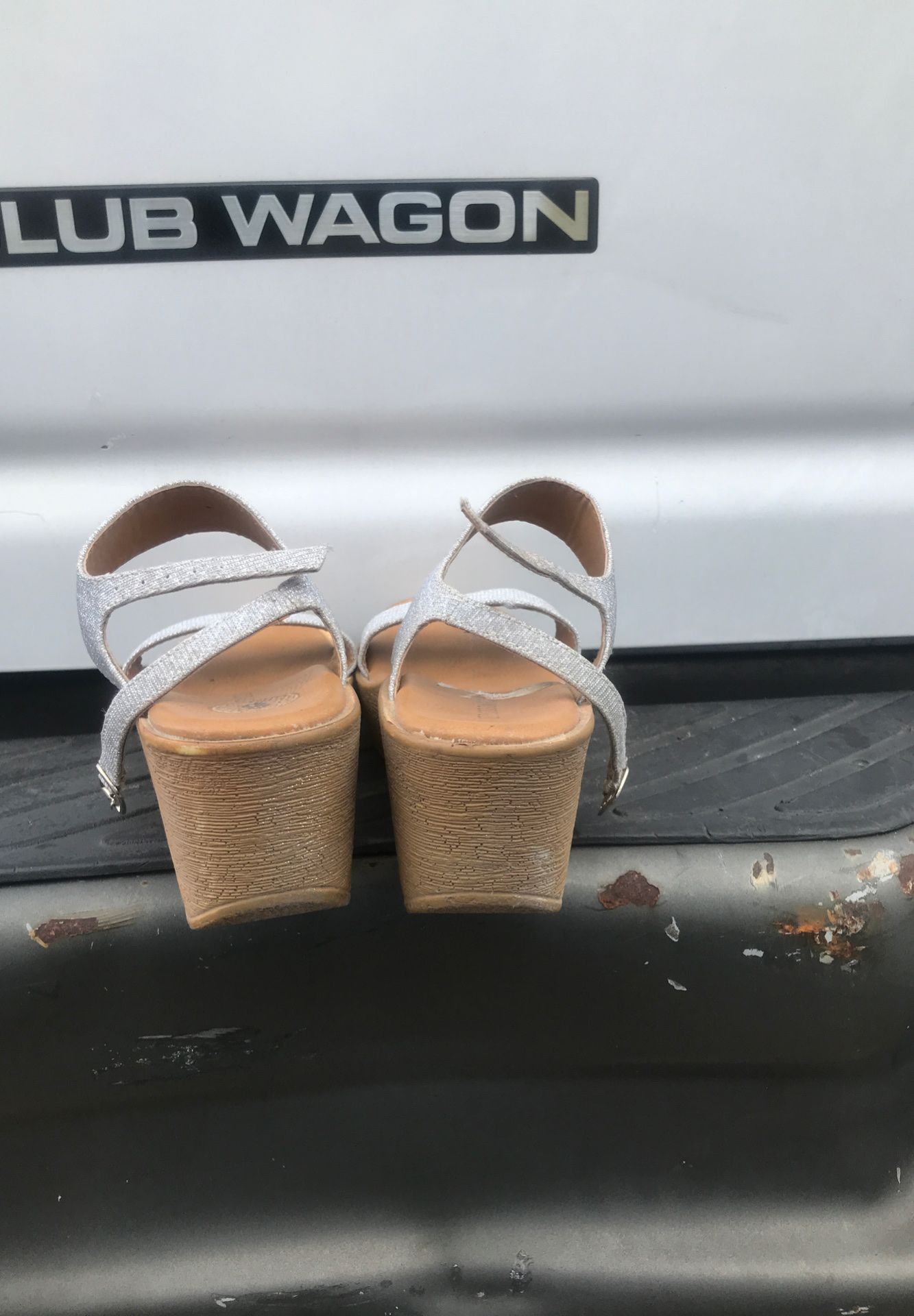 Sliver glitter wedges‼️ Size 8
