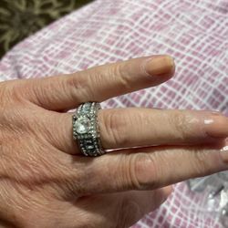 Beautiful Wedding And Engagement Rings Size 8...  14K Gold Plated With Zirconia 