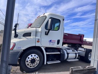 2016 FREIGHTLINER CASCADIA SINGLE AXLE DAYCAB