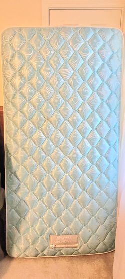 Twin Bed