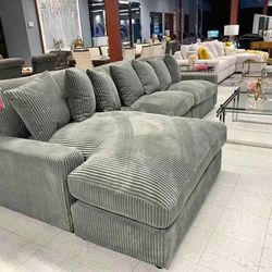 Limited time offer: exclusive deals on sectionals| Finance and delivery available!