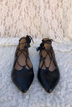 NEW Pointy Lace flats