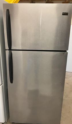 Frigidaire Top Mount Stainless Steel Refrigerator Fridge
