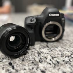 Canon EOS 6D Mark II Digital SLR Camera