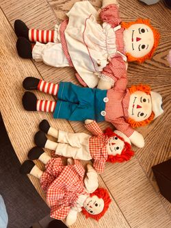 Raggedy Ann and  Andy dolls