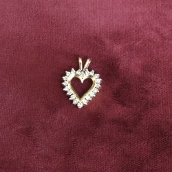 DIAMOND HEART CHARM / PENDANT 10KT YELLOW GOLD