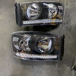 Dodge Ram Headlights 06-08