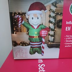 Santa Claus and Elf 8ft